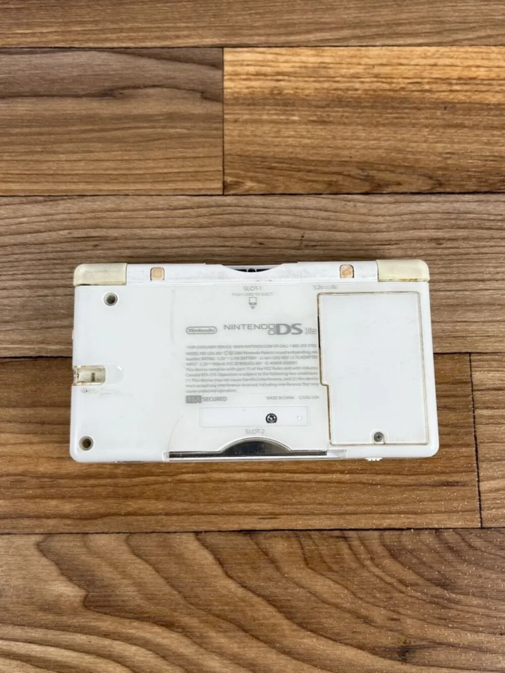 Not Working White Nintendo DS Lite Console only for parts or repair USG-001